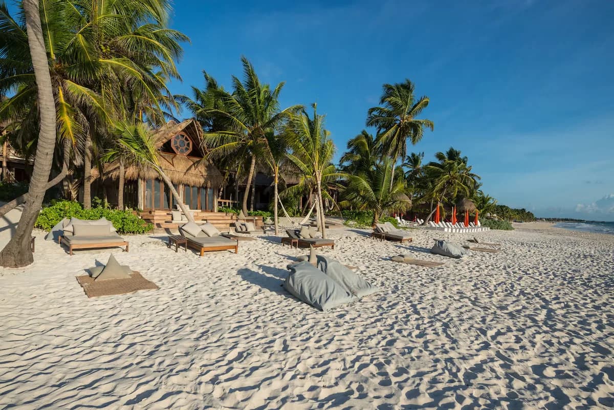 TROBBU Delek Tulum