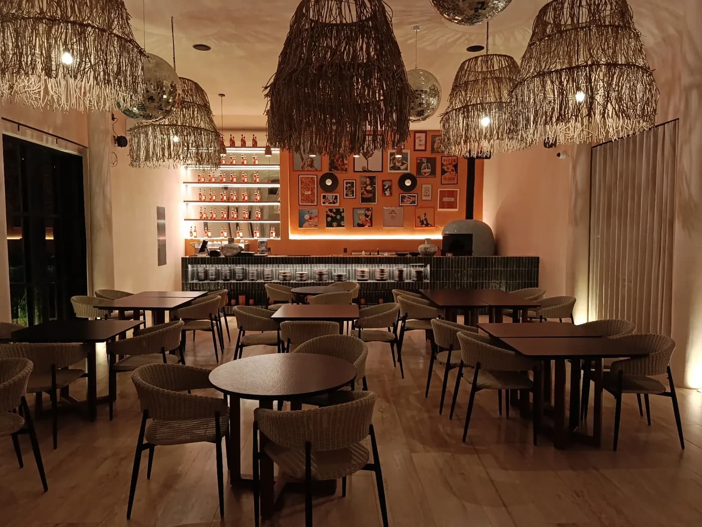 TROBBU Riviera Maya restaurant lounge