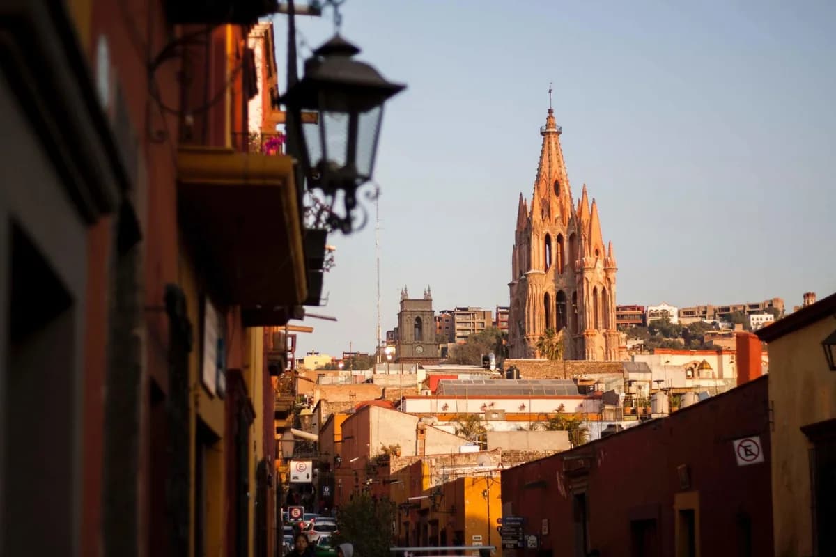 Historic Center & The Parroquia
