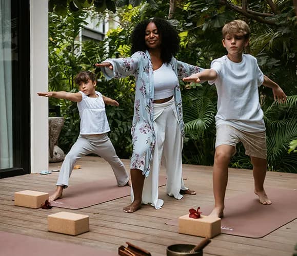 TROBBU Little Yogui kids yoga experience